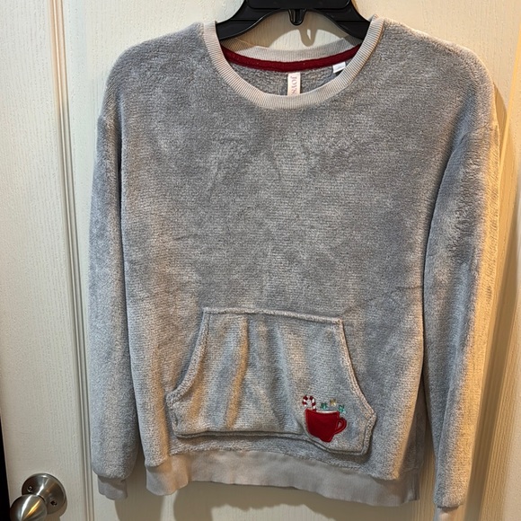 Joyspun Tops - Cozy Gray Sweatshirt with Red Mug Detail